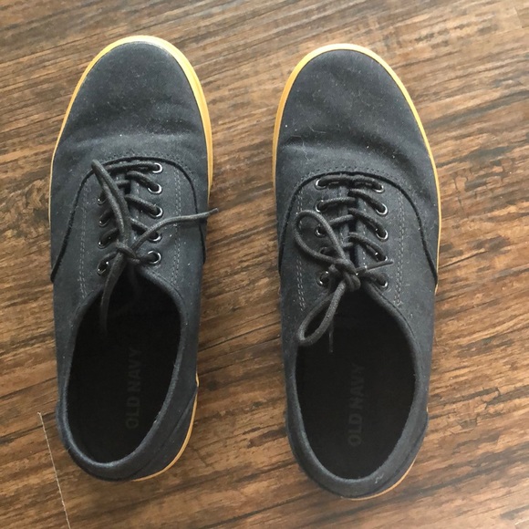 black shoes I wore them only once they are too big - Picture 1 of 3